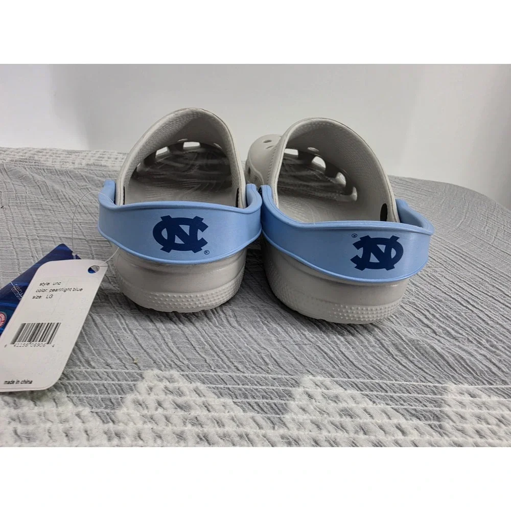 UNC North Carolina Tar Heels Crocs Classic Clogs Pearl Blue Mens 8-9 W 10-11